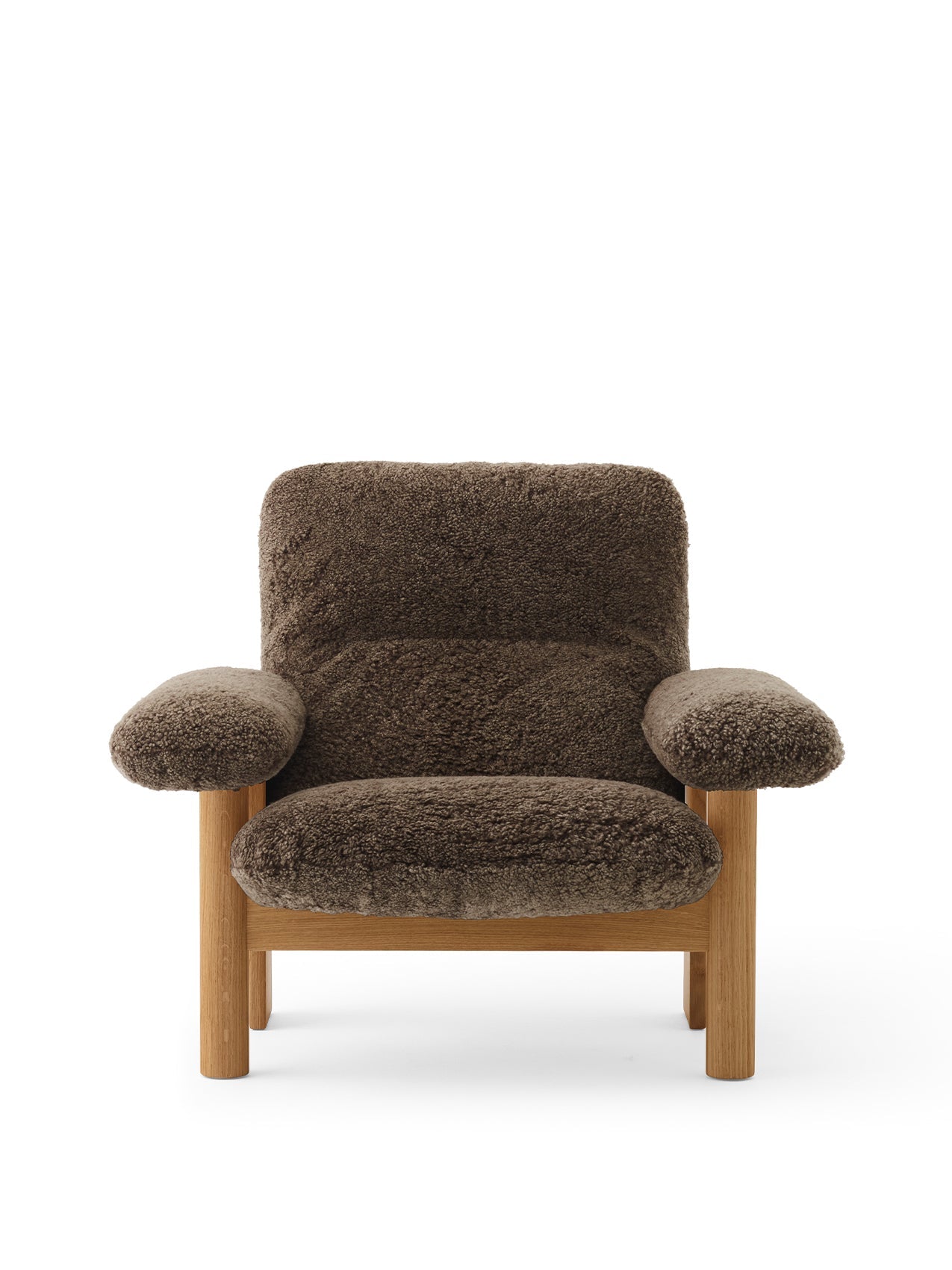 Brasilia Lounge Chair. Sheepskin