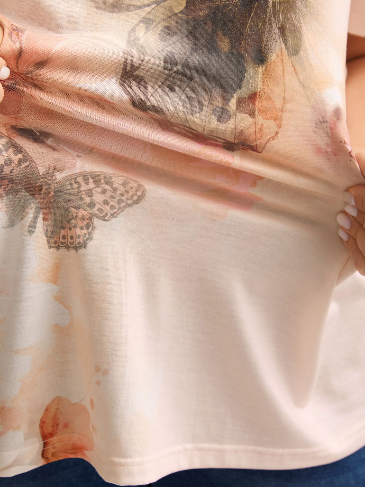 Stretchy Butterfly Print V Neck T-Shirt