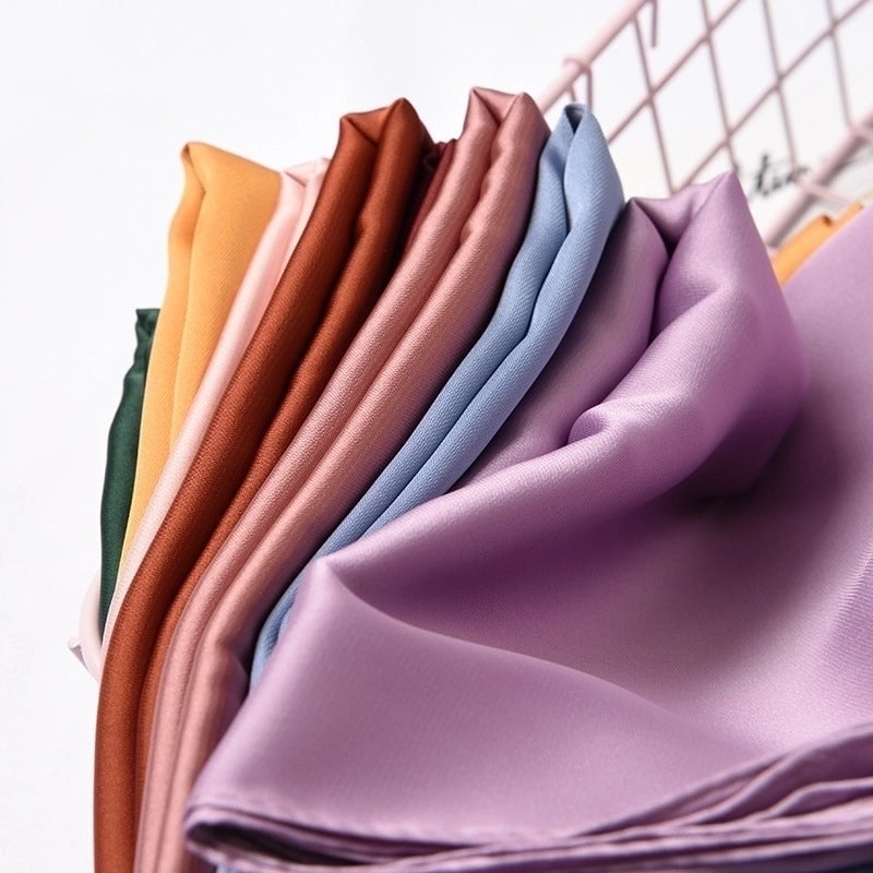Women's Minimalist Solid Color Satin Silk Scarves