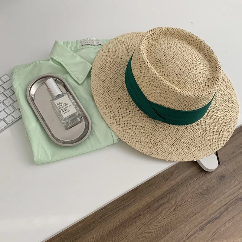 Women's Minimalist Classic Style Color Block Flat Eaves Straw Hat