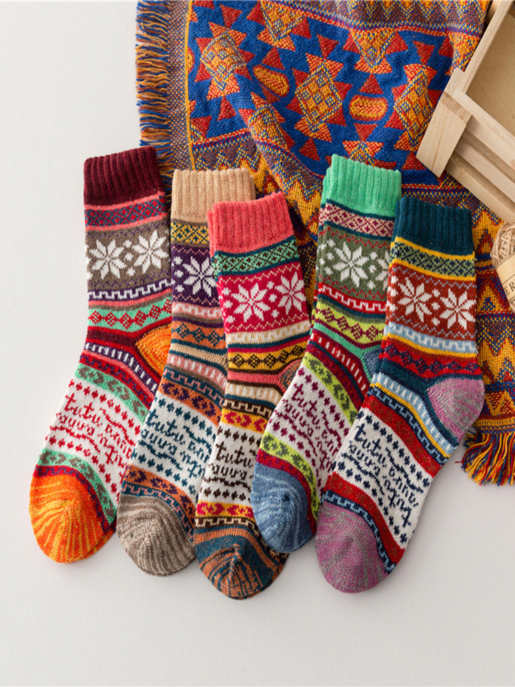 Ethnic Knitted Thick Needle Retro Socks