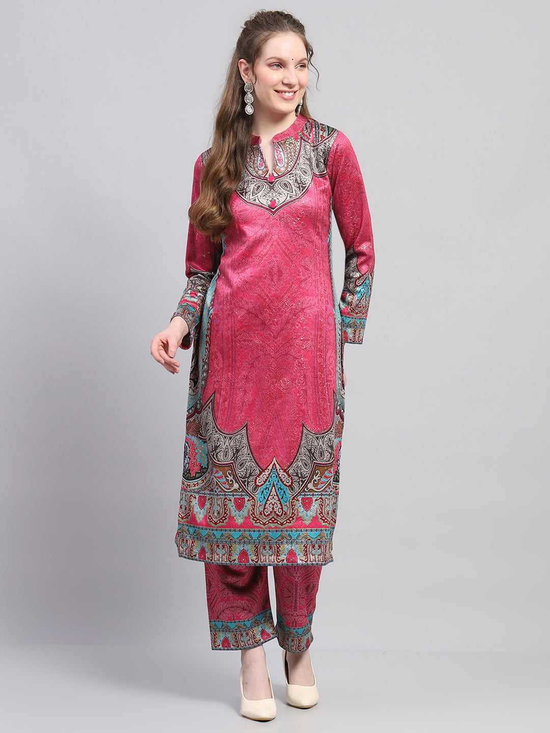 Women Pink Printed Round Neck Full Sleeve Kurti Set for Winter