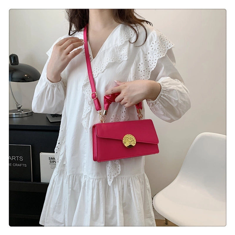 Women's Medium Pu Leather Solid Color Streetwear Square Magnetic Buckle Crossbody Bag