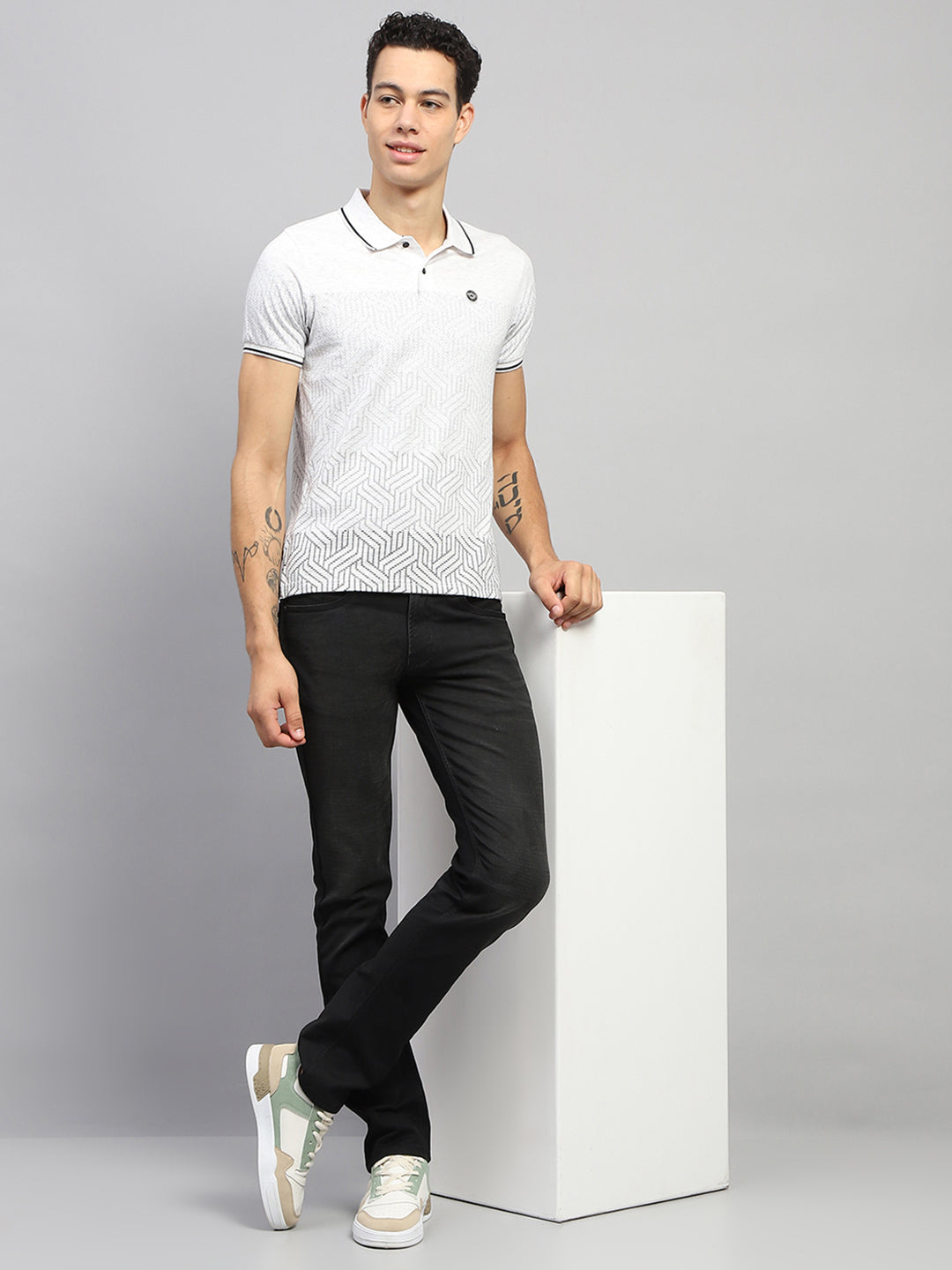 Men White Printed Collar Half Sleeve T-Shirt