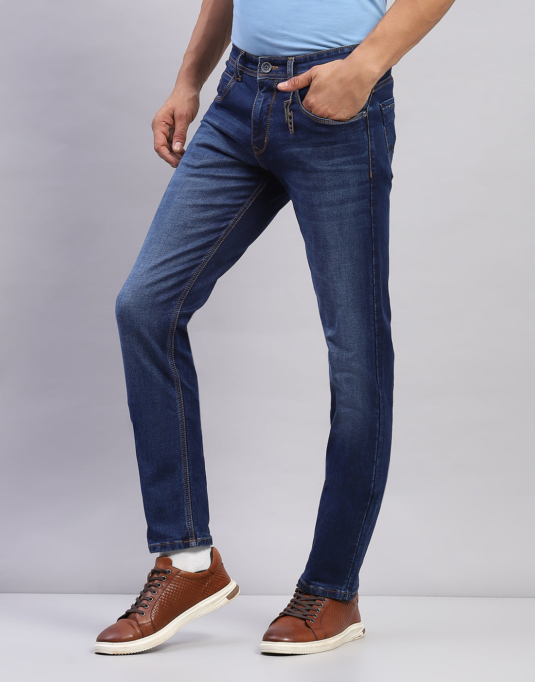 Men Blue Light Wash Narrow Fit Denim