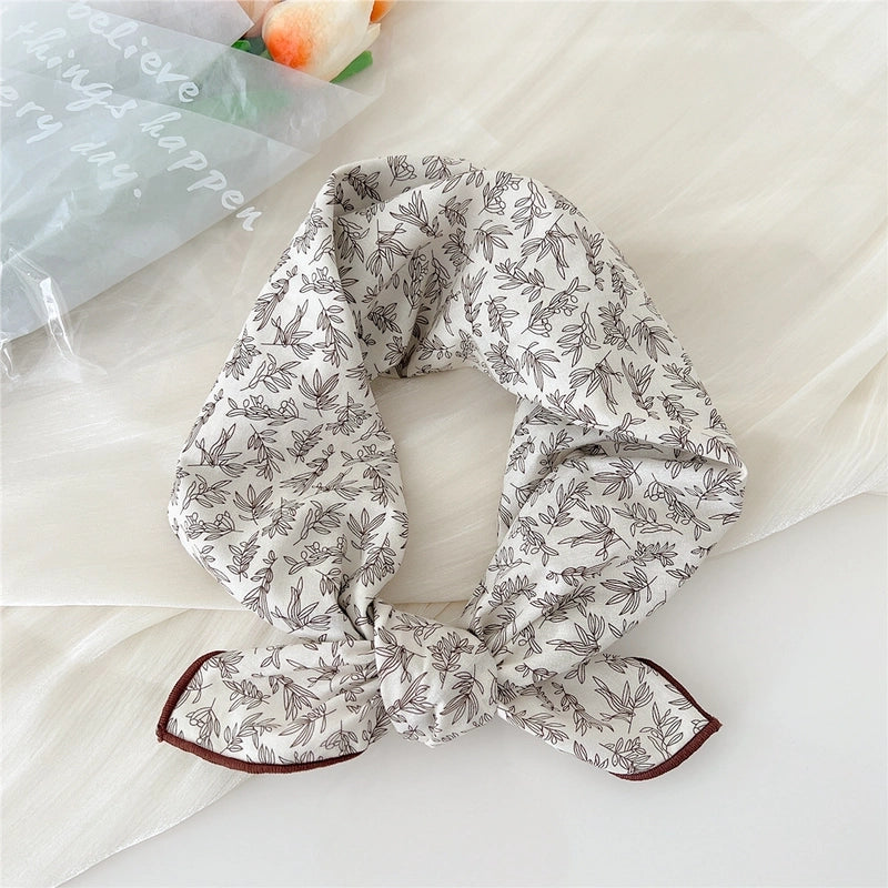Women's Elegant Sweet Ditsy Floral Polka Dots Heart Shape Polyester Silk Scarf