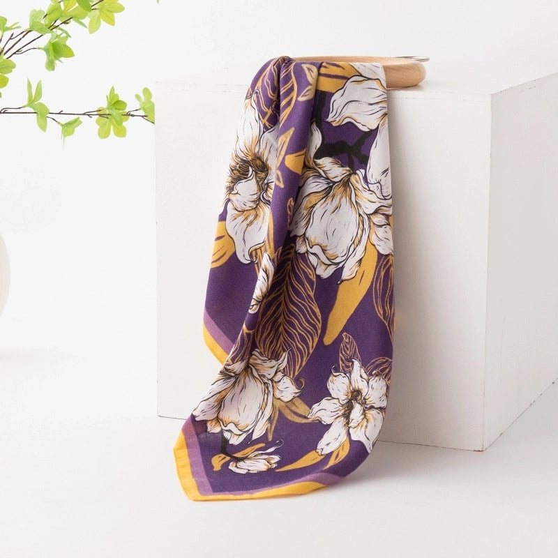 Women's Retro Plaid Flower Satin Silk Scarf