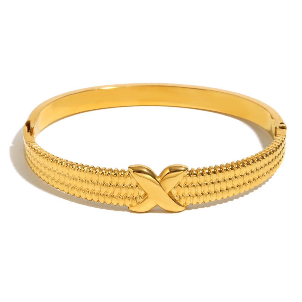 Versatile Fashion Bracelet Stainless Steel 18K Gold Plated Love Chain Water Drop Arrangement Buckle Bracelet For Women