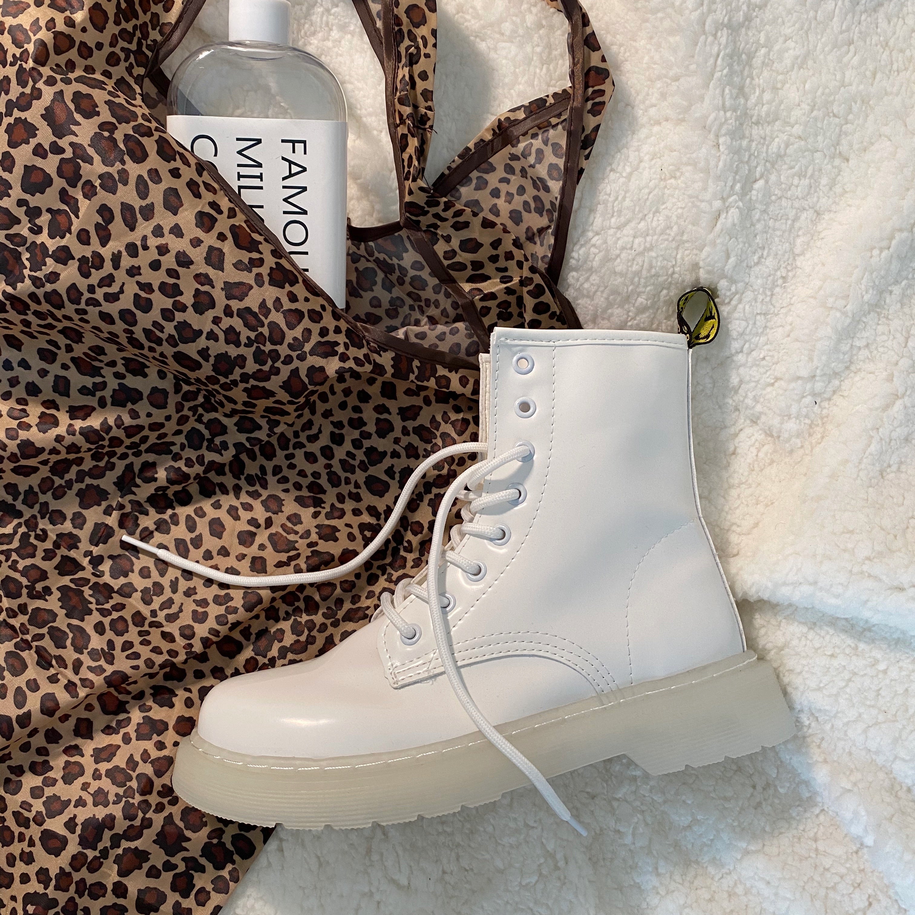 Ulzzang Martin boots