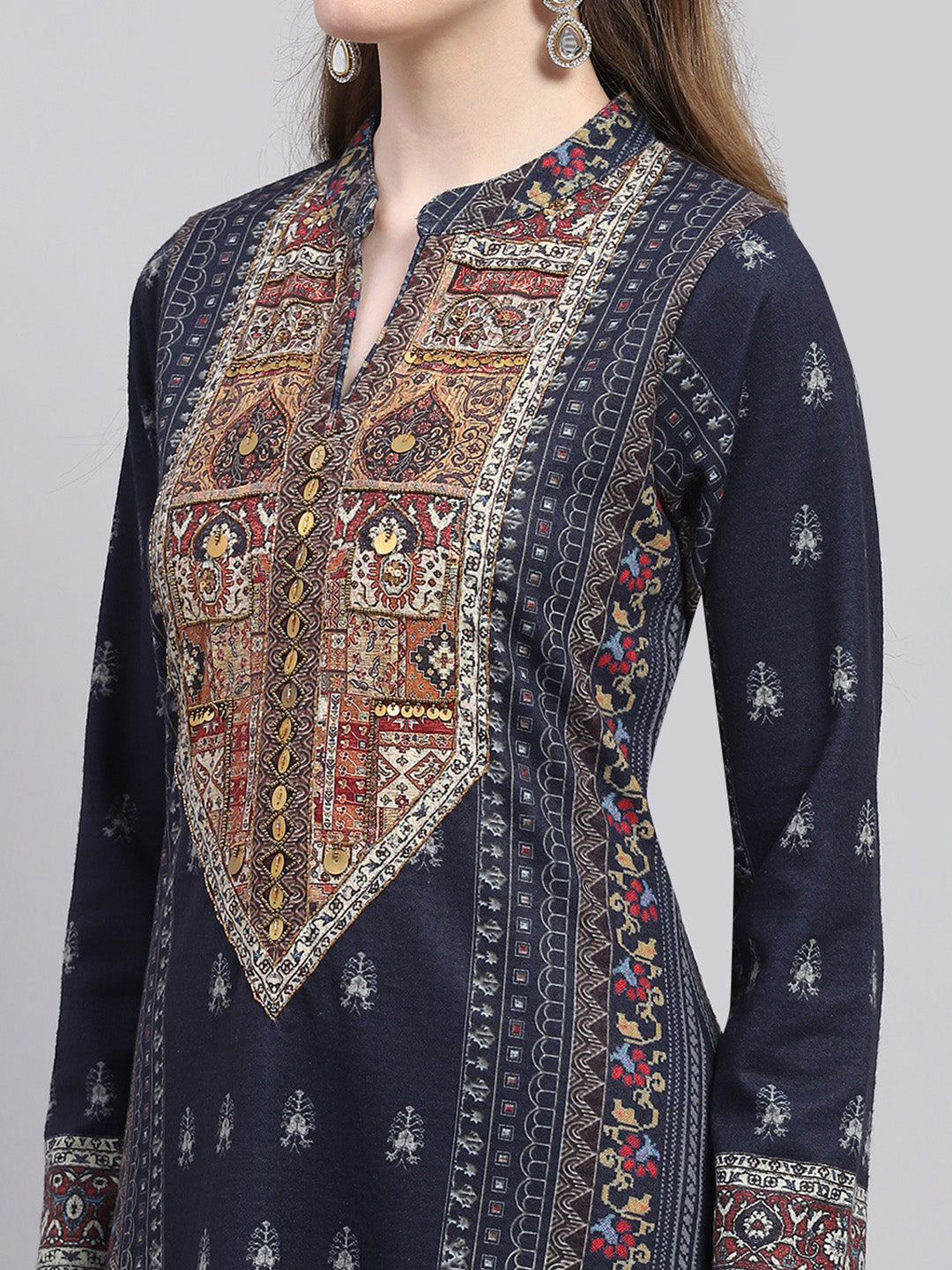 Women Navy Blue Printed Round Neck Full Sleeve Kurti Set with Stole