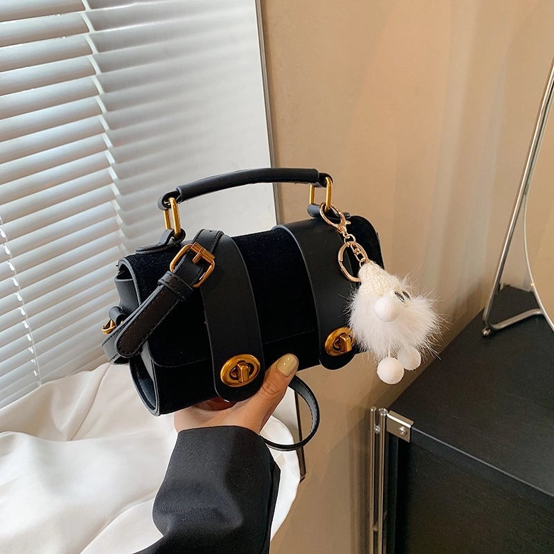 Women's Small Pu Matte Solid Color Elegant Streetwear Sewing Thread Pillow Shape Lock Clasp Crossbody Bag