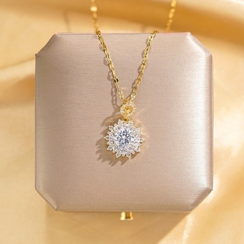 304 Stainless Steel Copper 18K Gold Plated Glam Luxurious Plating Inlay Solid Color Diamond Pendant Necklace