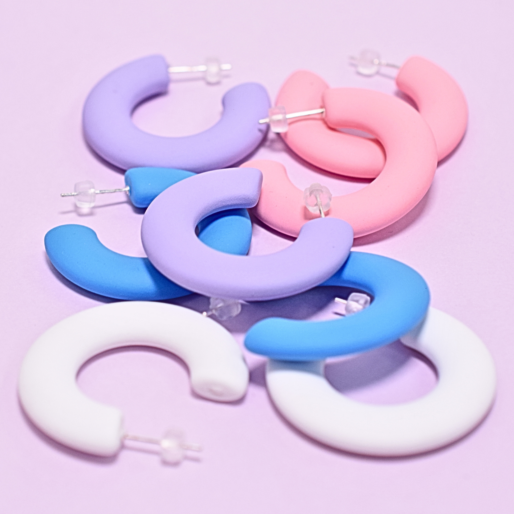 Chunky pink hoops