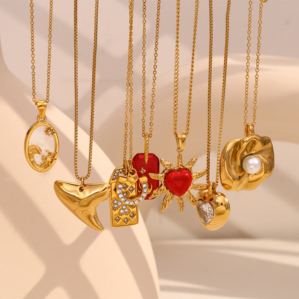 Niche Retro Pendant Stainless Steel 18K Gold Plated Red Agate Love Flower Manta Ray Necklace Female