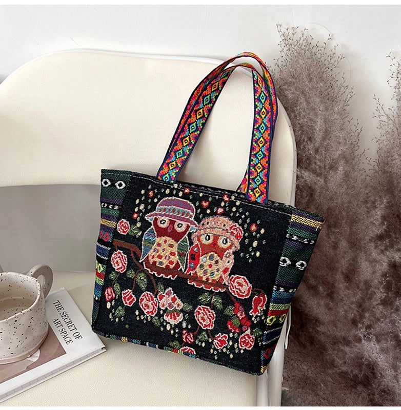 Women's Medium Canvas Animal Vacation Ethnic Style Square Zipper Tote Bag