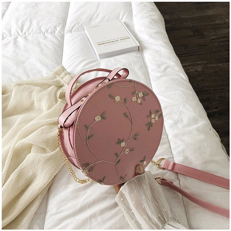 Women's All Seasons Pu Leather Flower Vintage Style Heart-shaped Zipper Handbag