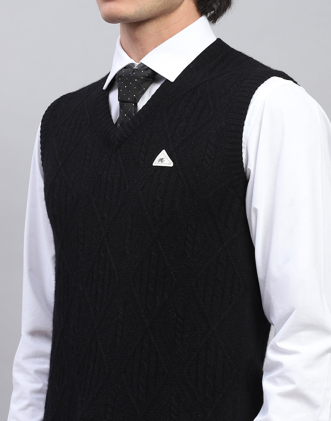 Men Black Self Design V Neck Sleeveless Sweater