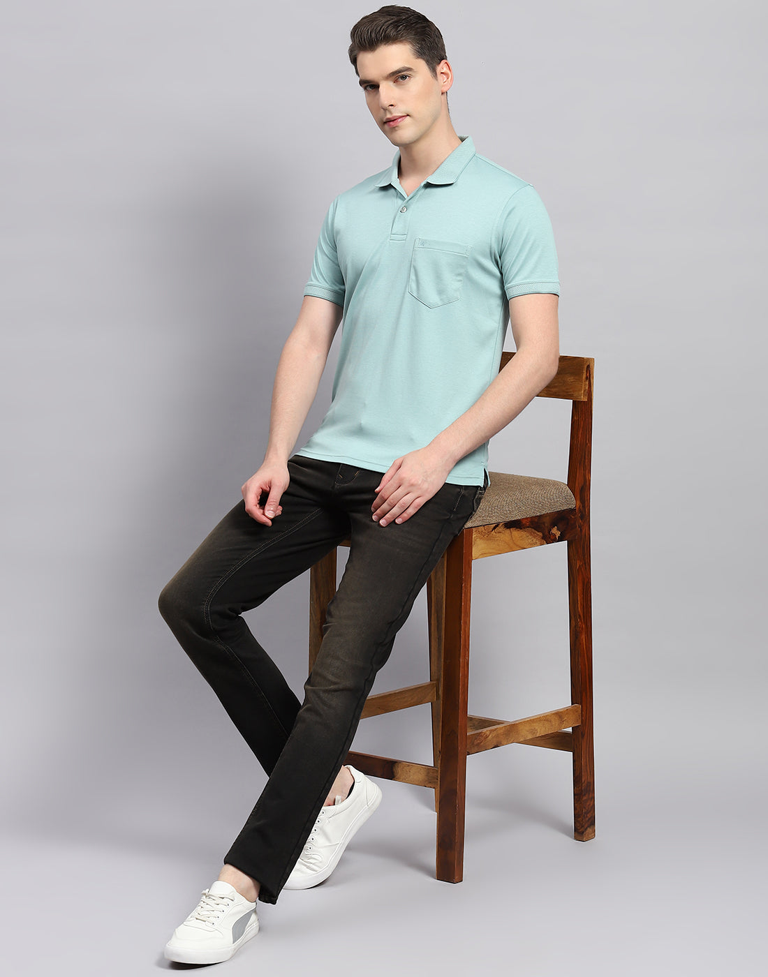 Men Sea Green Solid Collar Neck Half Sleeve T-Shirt