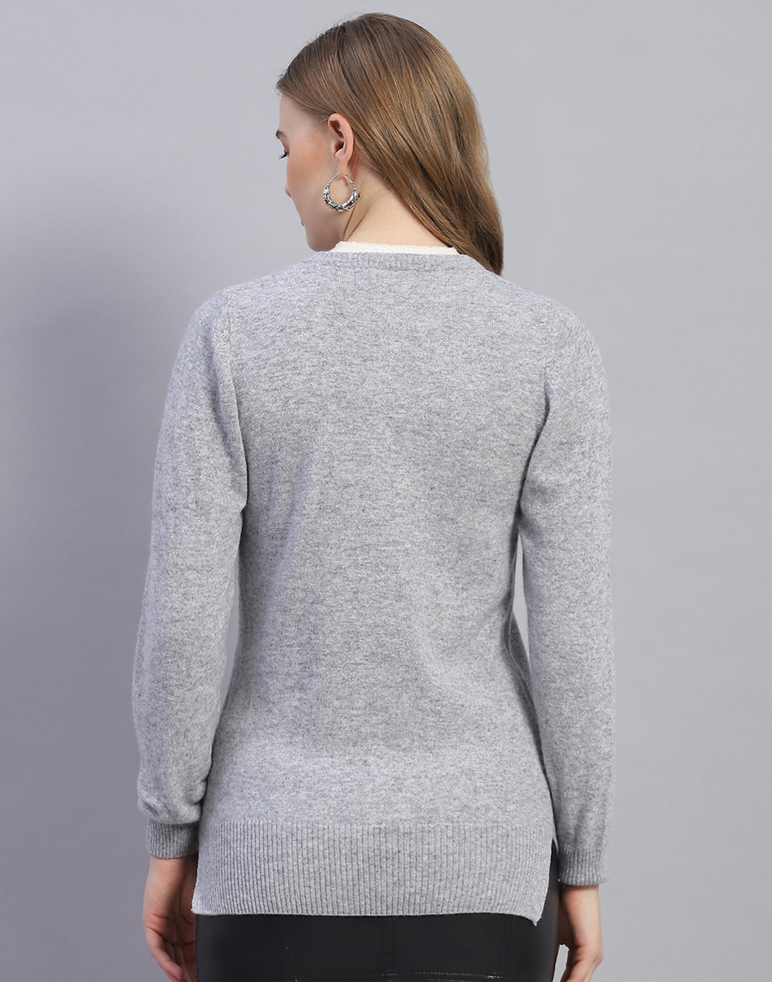 Women Grey Solid Round Neck Full Sleeve Cardigan