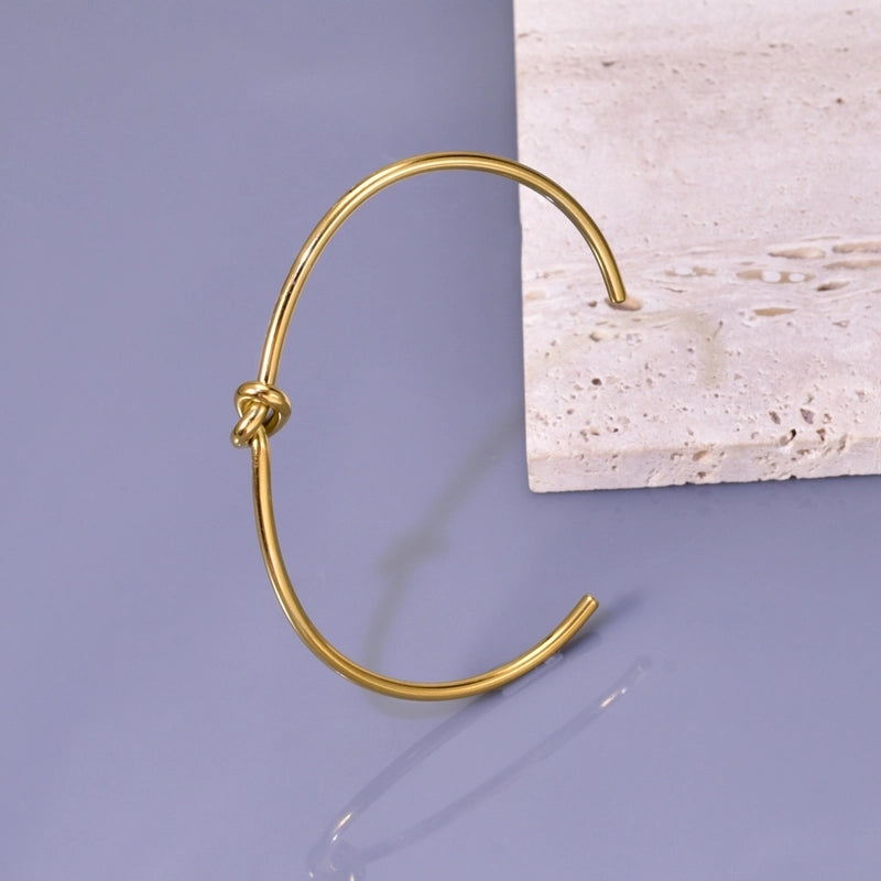 Vintage Style Round 304 Stainless Steel Titanium Steel 18K Gold Plated Bangle In Bulk