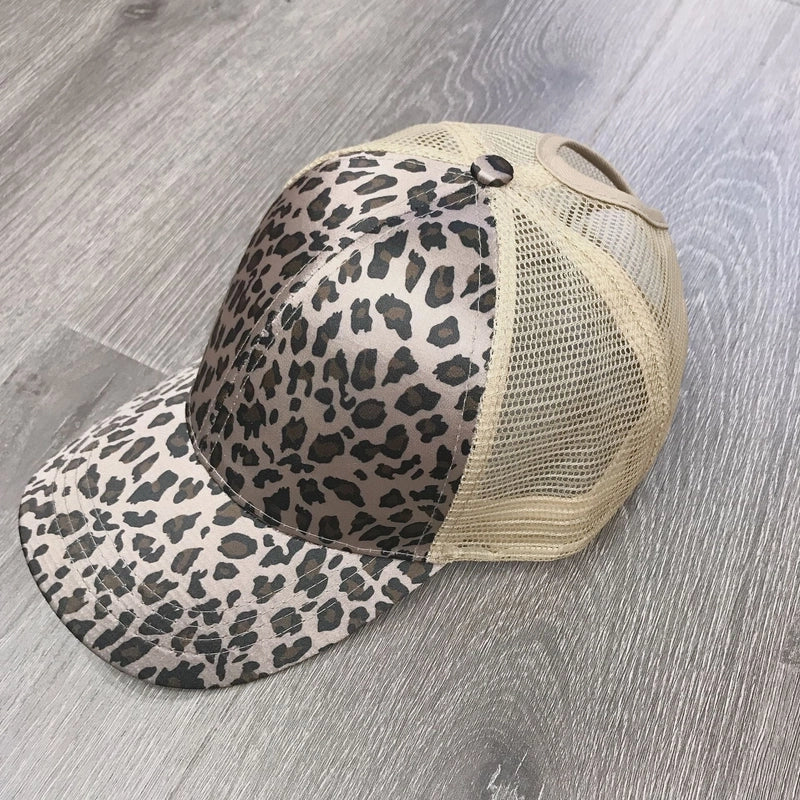 Unisex Elegant Basic Leopard Curved Eaves Baseball Cap