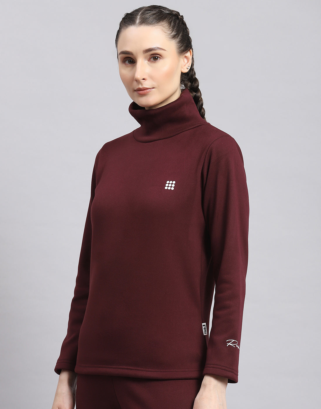 Women Maroon Solid T Neck Full Sleeve Sweatshirt