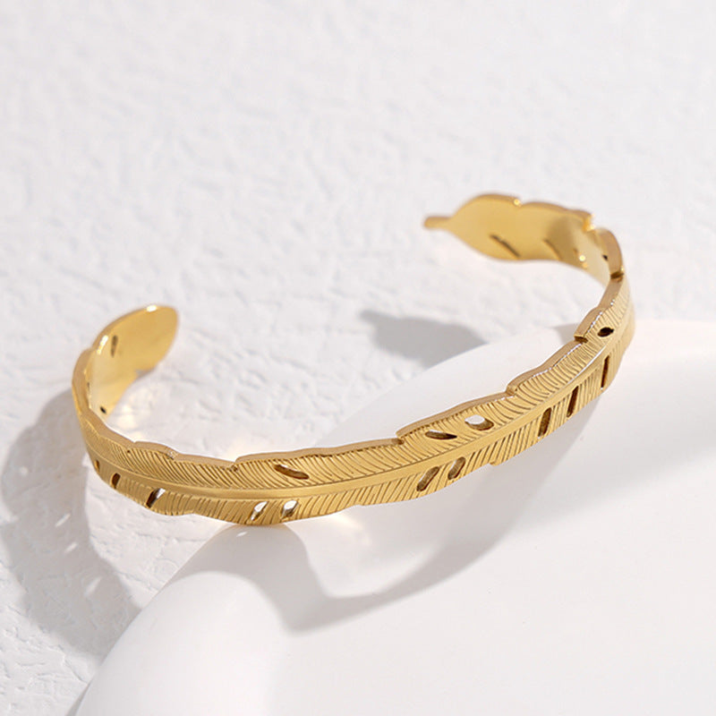 2 Pieces Expressive Stripe Stainless Steel Electroplating Bangles