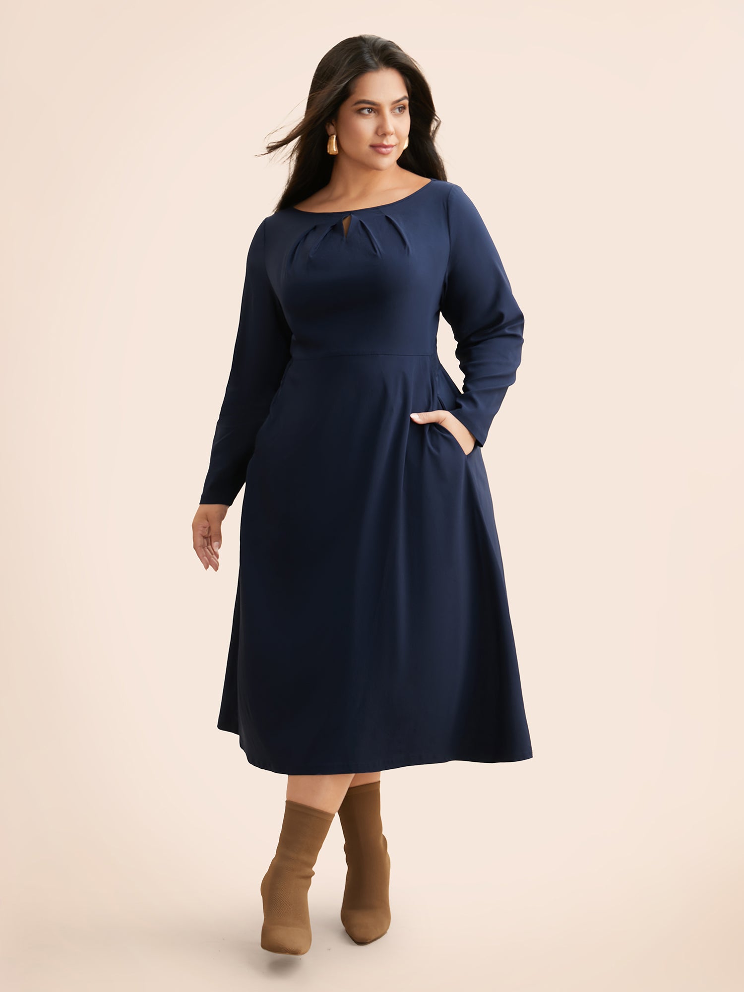 Plain Keyhole Pleated Shirred Dress