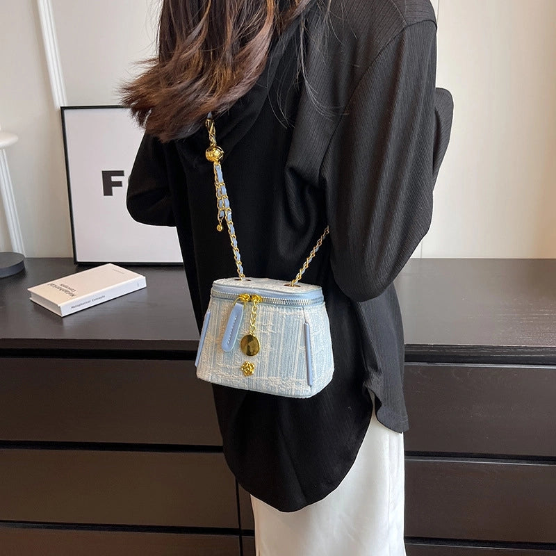 Women's Small Denim Solid Color Streetwear Zipper Crossbody Bag
