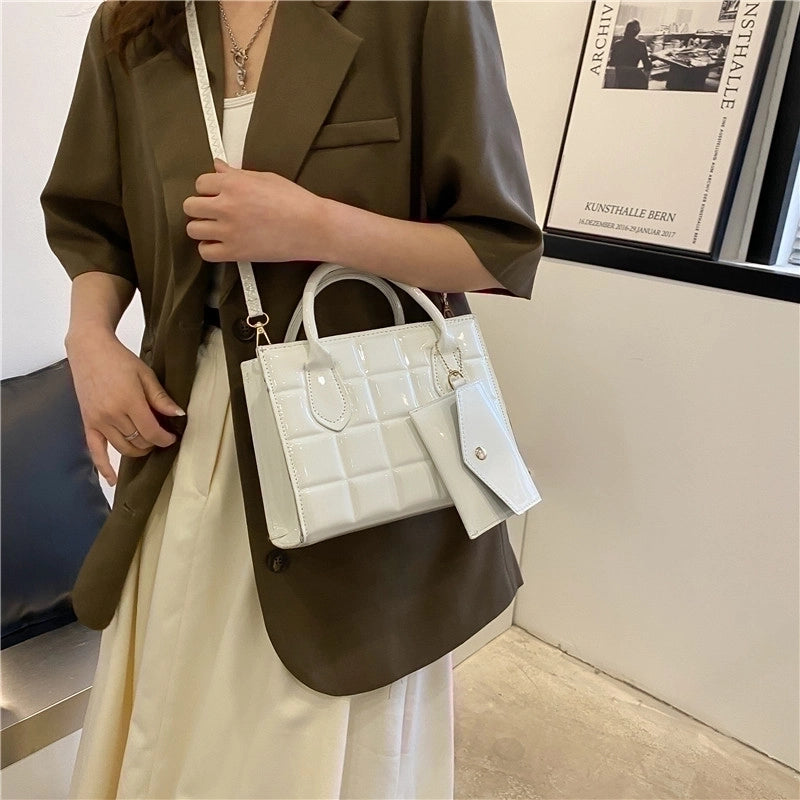 Women's Medium Pu Leather Solid Color Basic Square Zipper Crossbody Bag