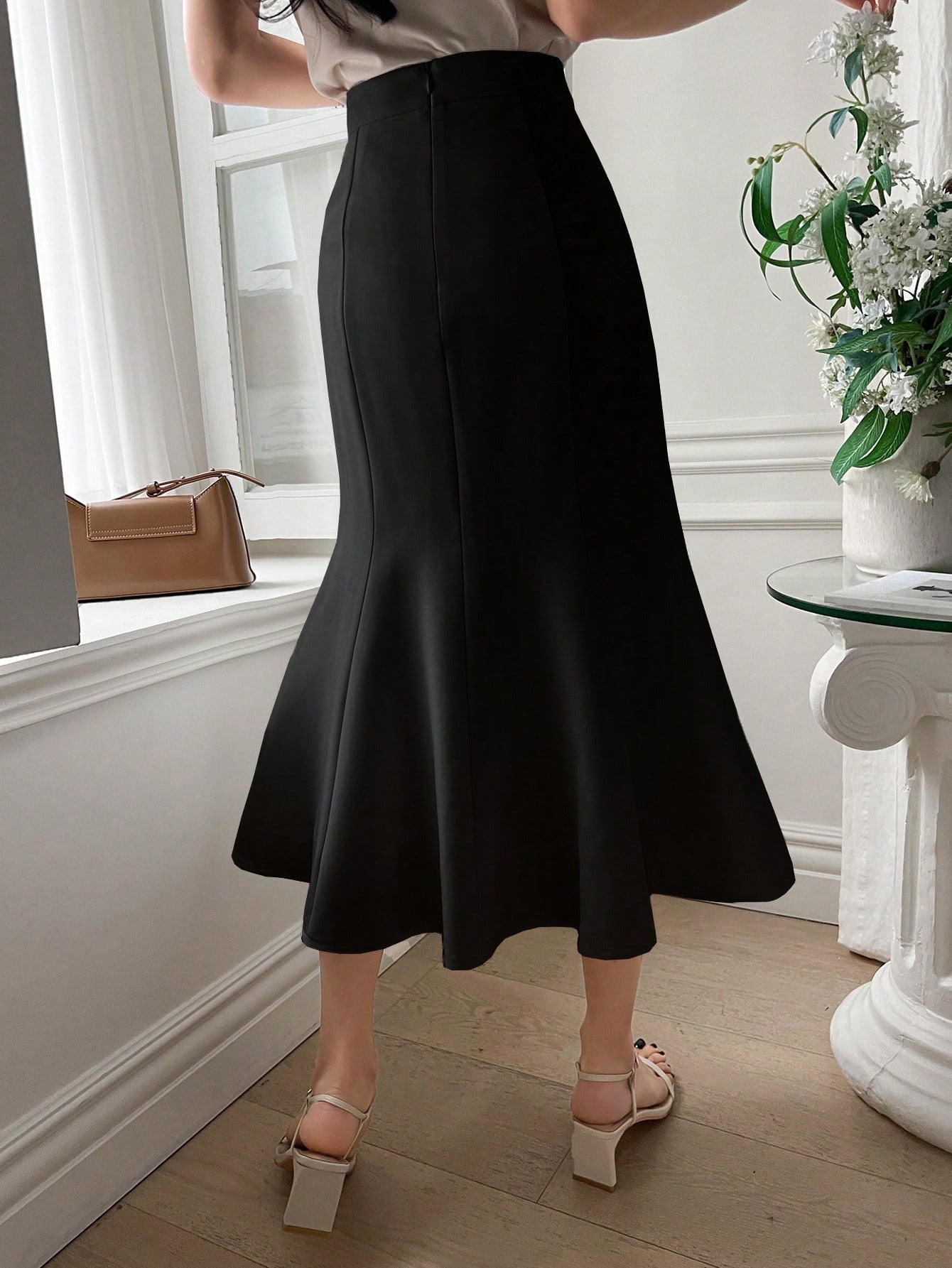 Solid High Waist Mermaid Hem Skirt