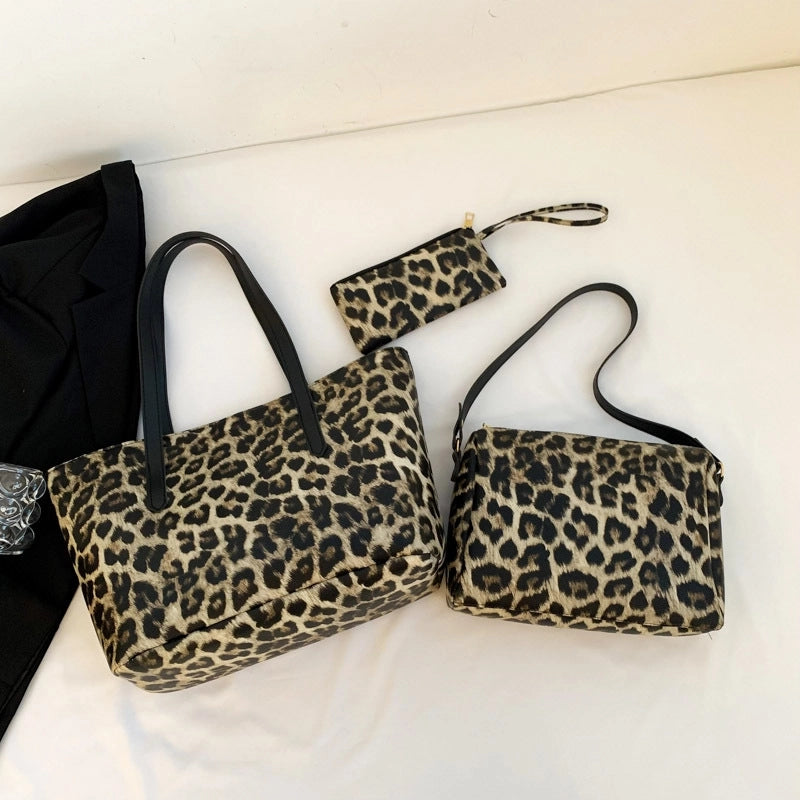 Simple Fashion Trendy Large Capacity Tote Bag Autumn New Simple Casual Shoulder Bag Retro Commuter Bag