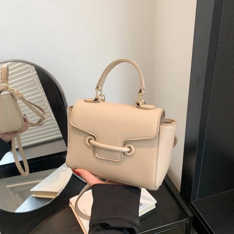 Women's Pu Leather Solid Color Vintage Style Classic Style Flip Cover Handbag
