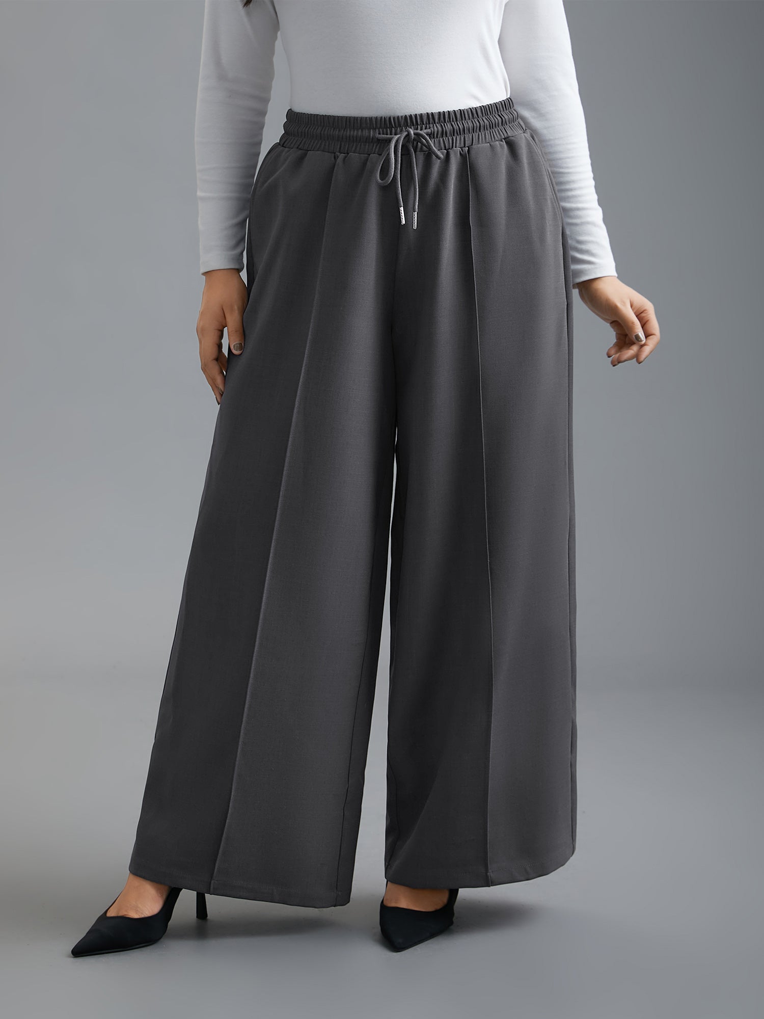 Elastic Waist Plicated Detail Slant Pocket Pants