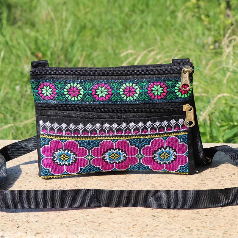 Women's Small Canvas Floral Vintage Style Square Zipper Shoulder Bag