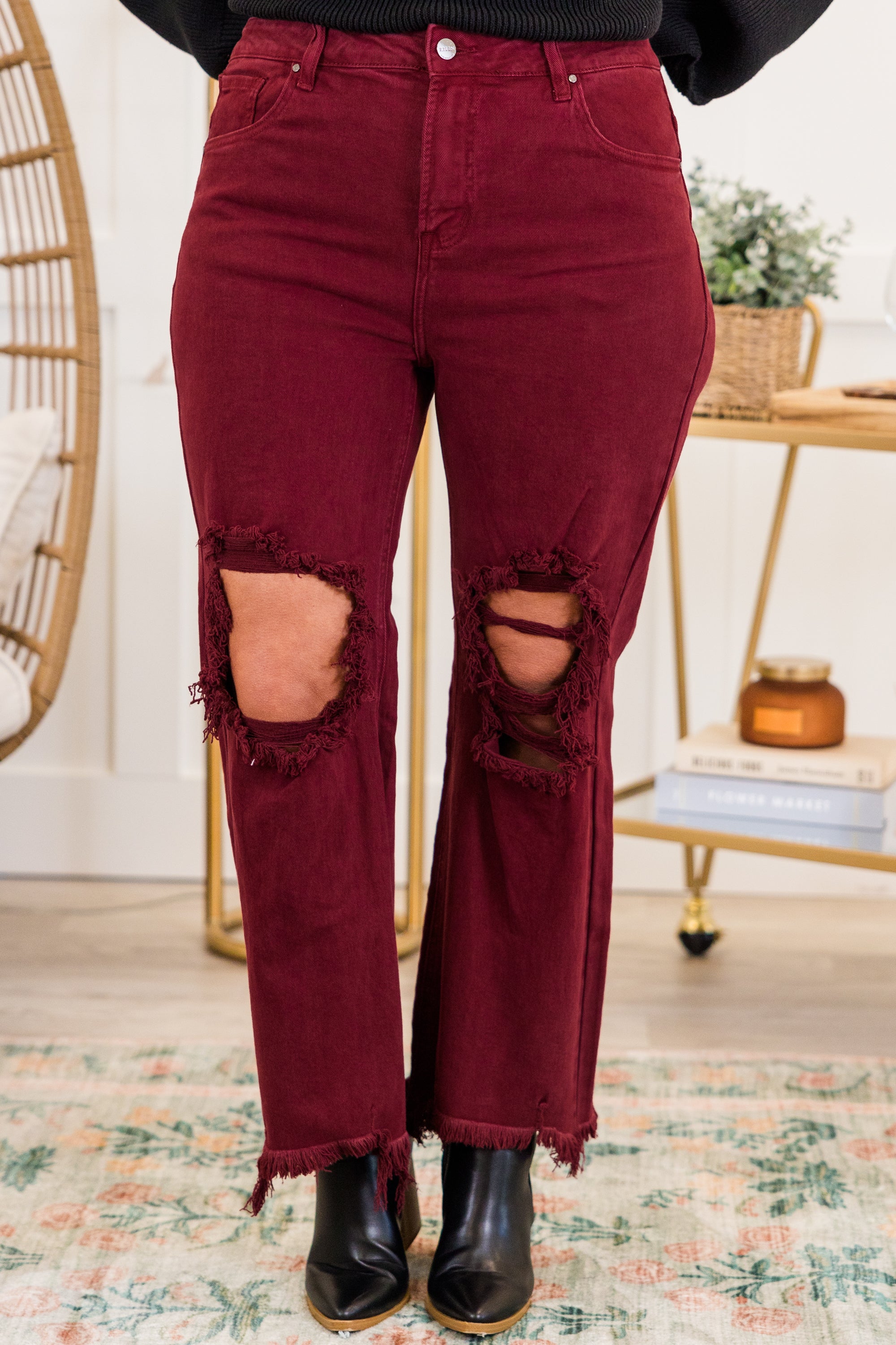 No Secrets Jeans. Wine