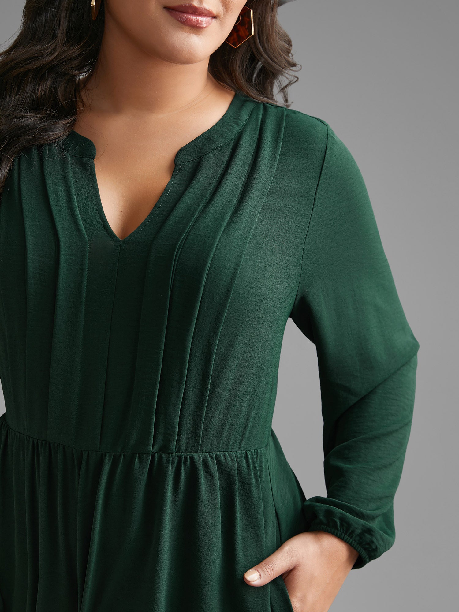 Plain Notched Pleated Midi Dress