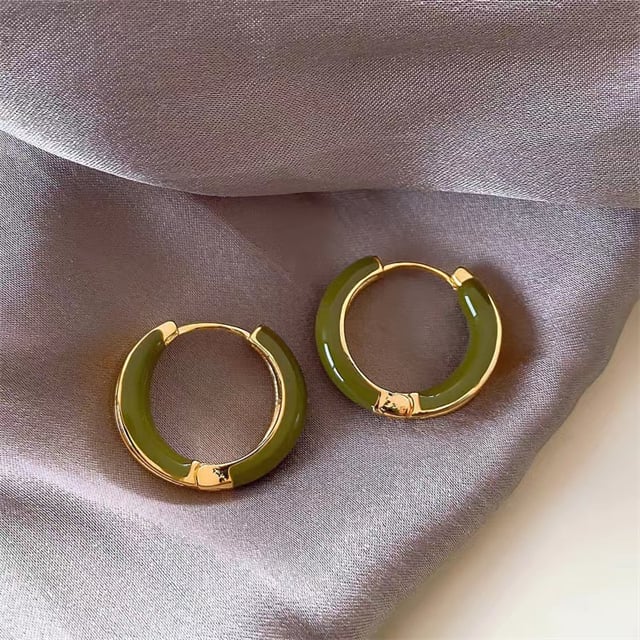 Elegant And Fashionable Hoop Earrings🔥