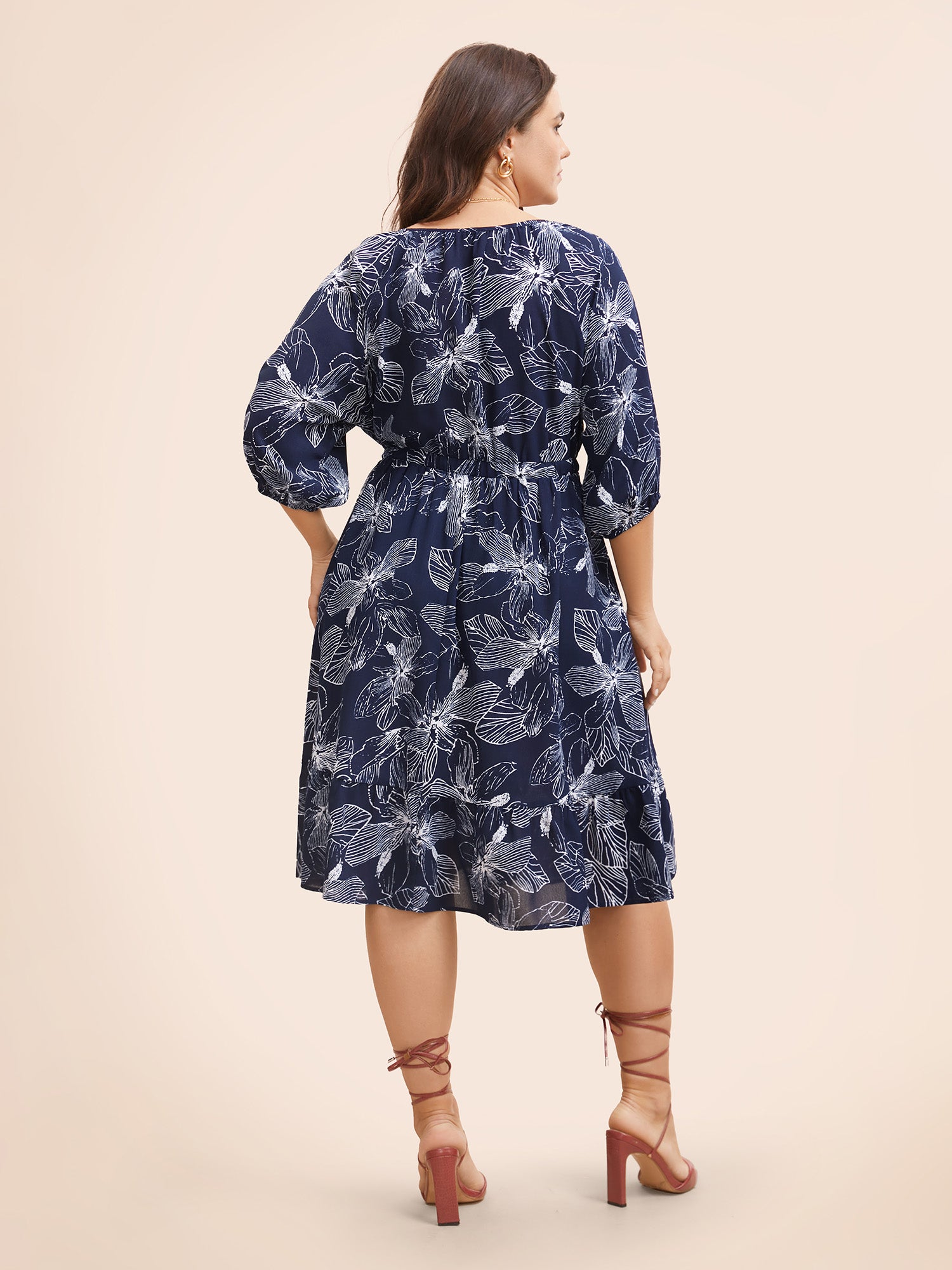 Silhouette Floral Print Tie Knot Dress