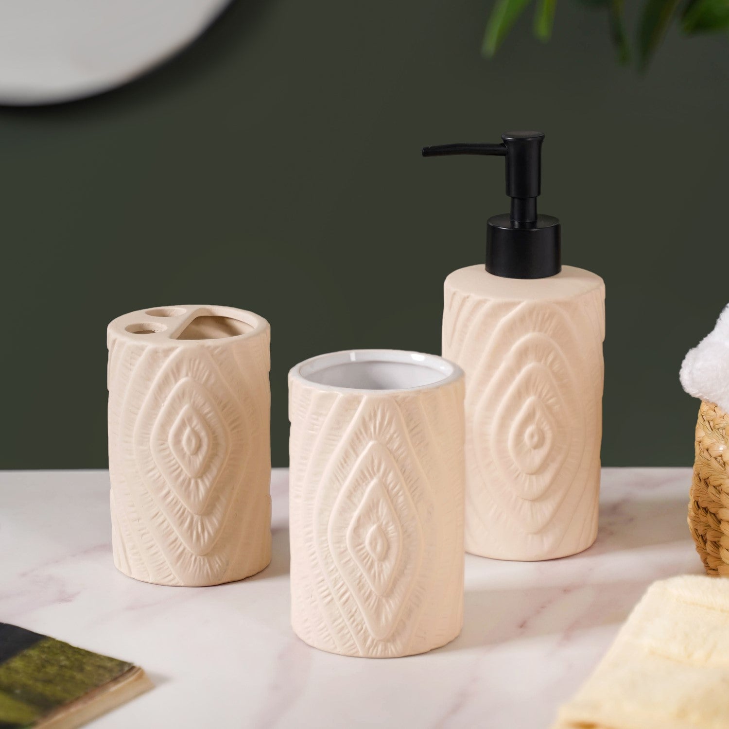 Textured Bathroom Accessories Set Of 3 Beige