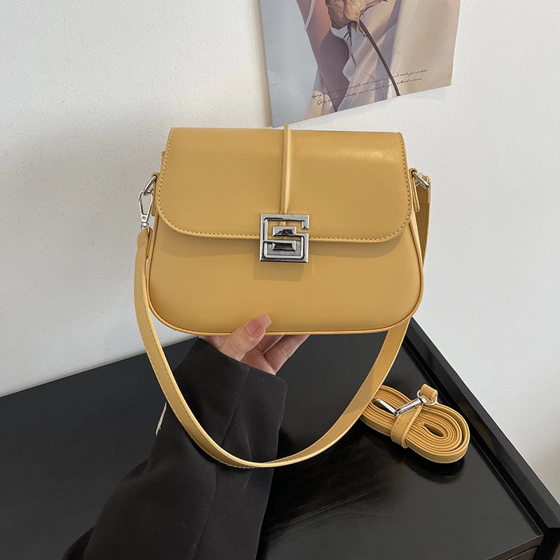 Women's Medium Pu Leather Solid Color Vintage Style Classic Style Square Magnetic Buckle Shoulder Bag