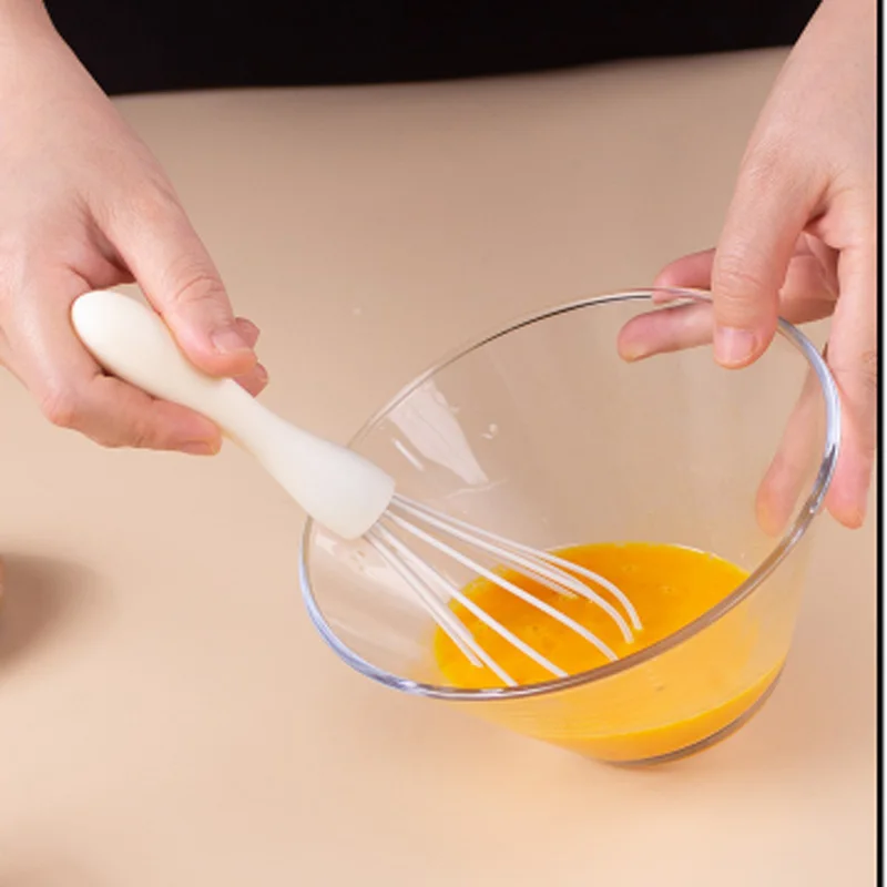 3 PIECE BAKING SET SILICONE SCRAPER EGG BEATER & GREASE BRUSH