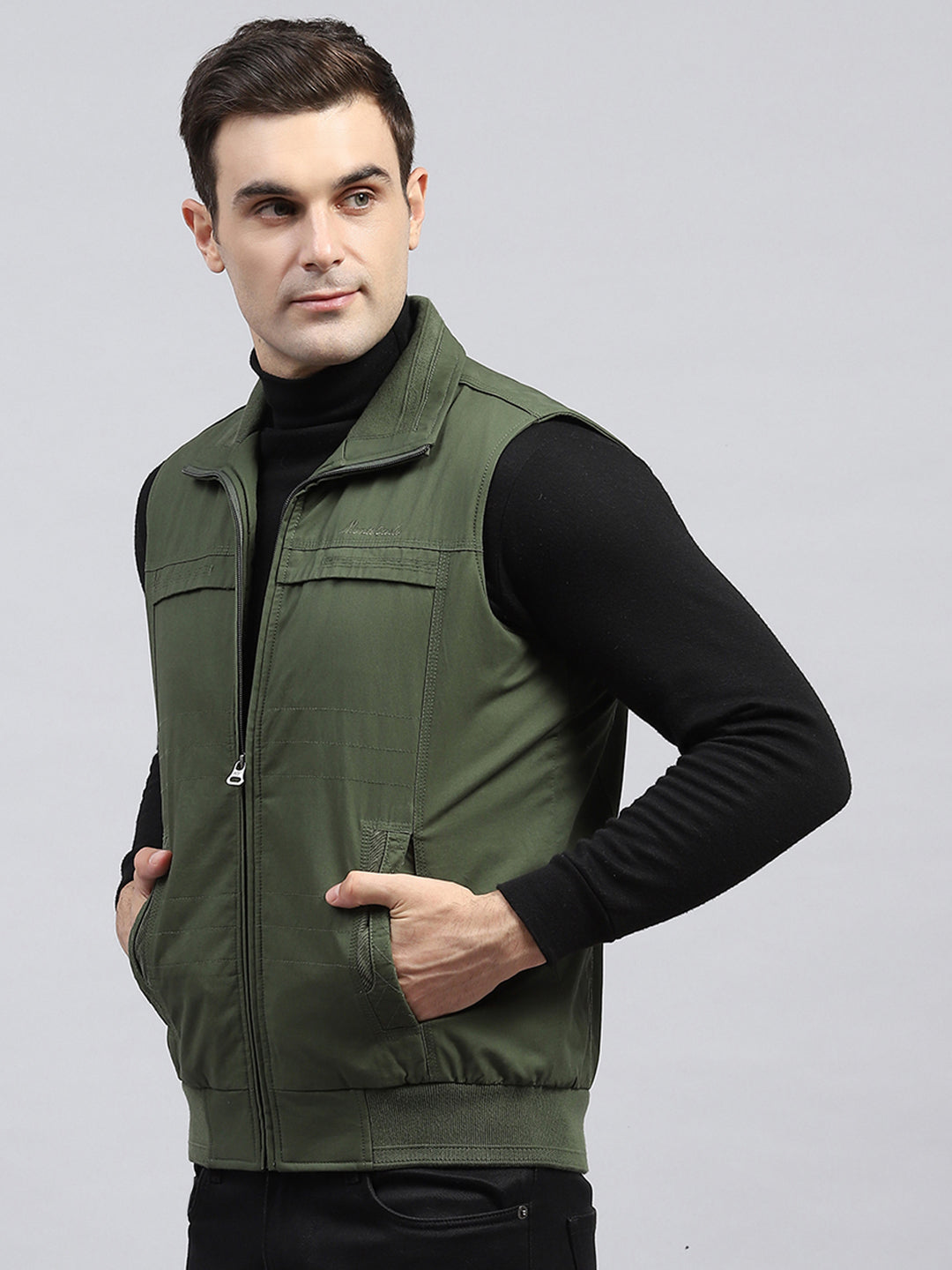 Men Olive Solid Collar Sleeveless Jacket