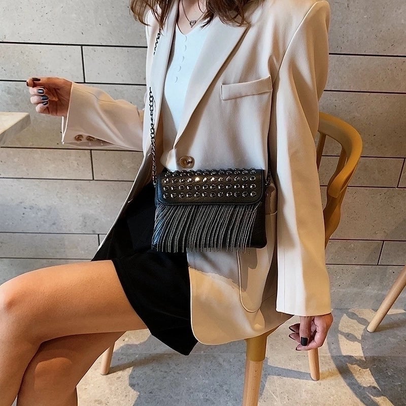 Women's Small All Seasons Pu Leather Solid Color Streetwear Square Magnetic Buckle Shoulder Bag