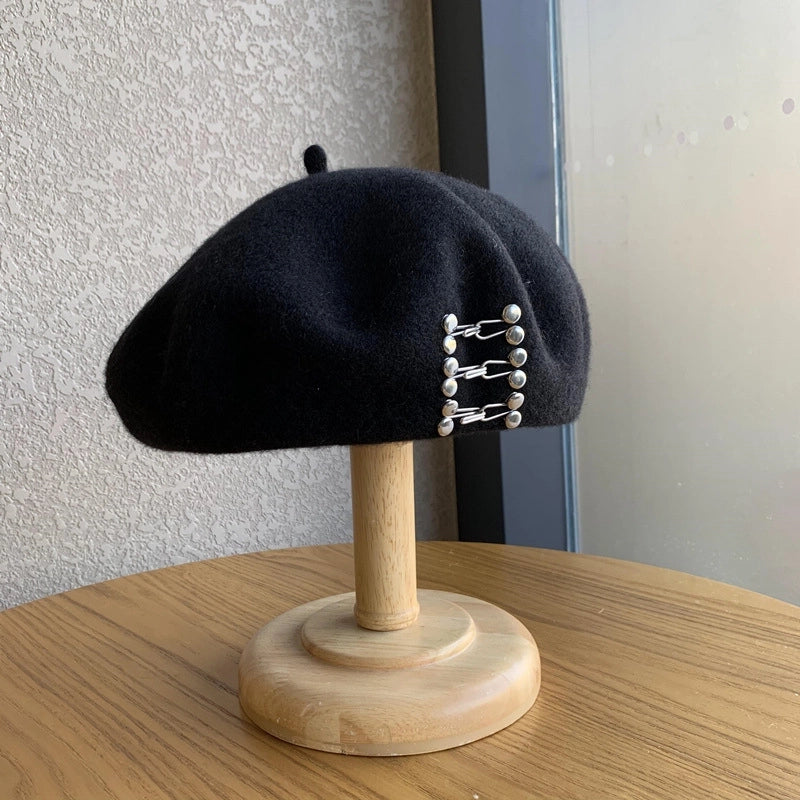 Women's Basic Retro British Style Solid Color Metal Button Eaveless Beret Hat