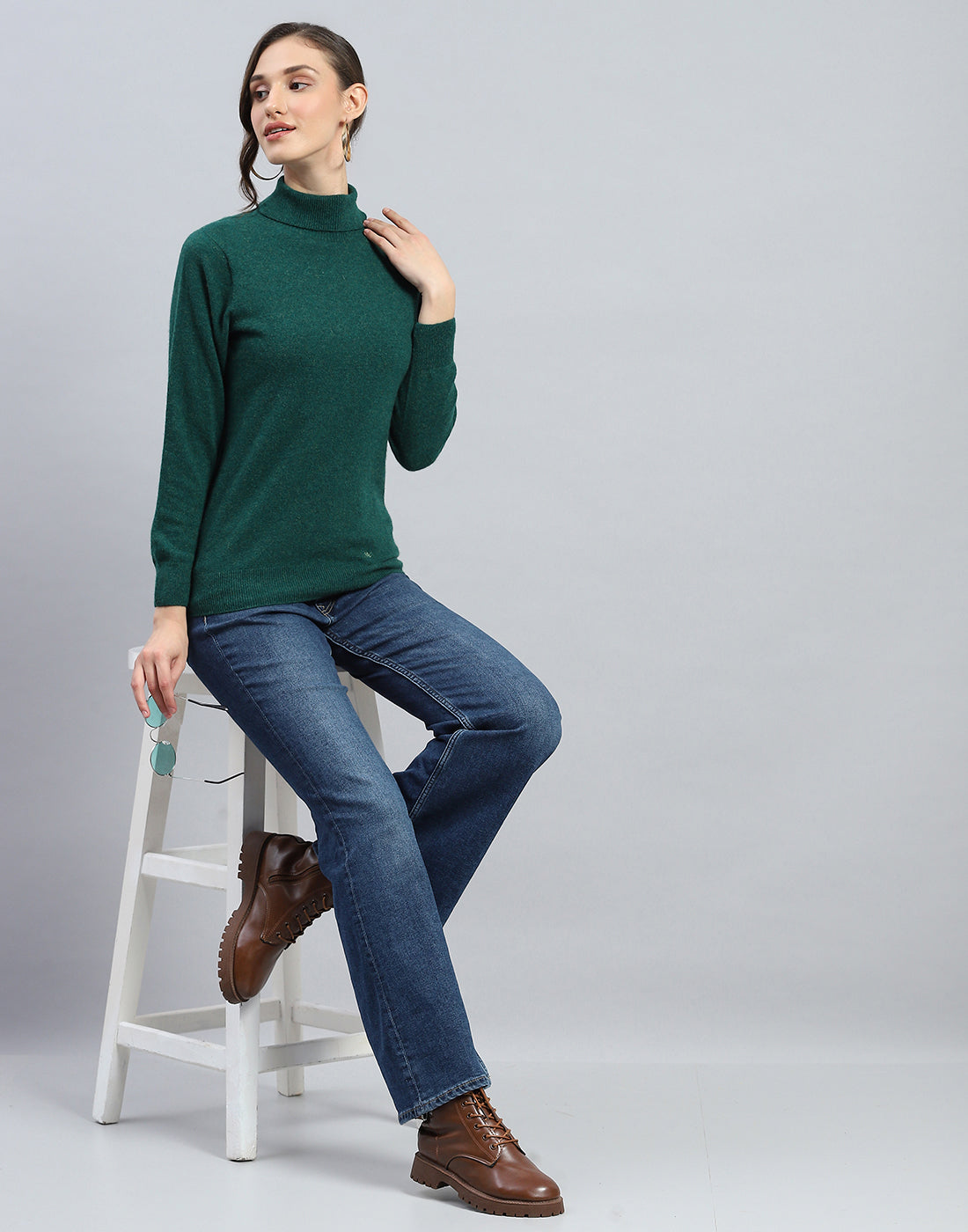 Women Green Solid Turtle Neck Full Sleeve Winter Top