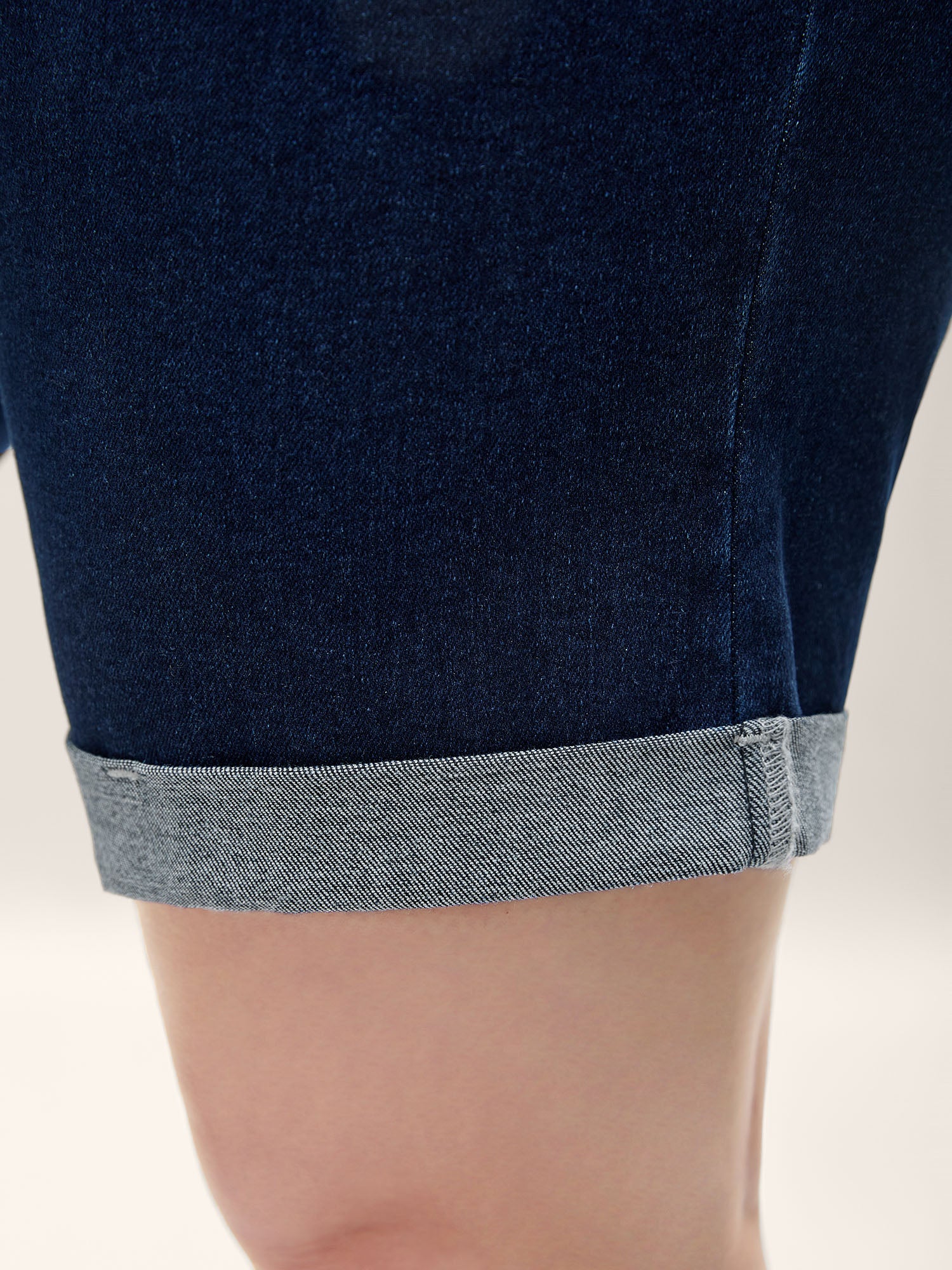 Stretchy Skinny-Fit Classic Denim Shorts