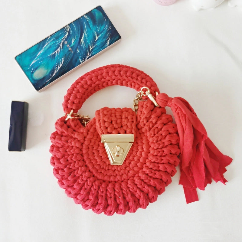 Women's Small Polyester Solid Color Streetwear Tassel Round Open Handbag