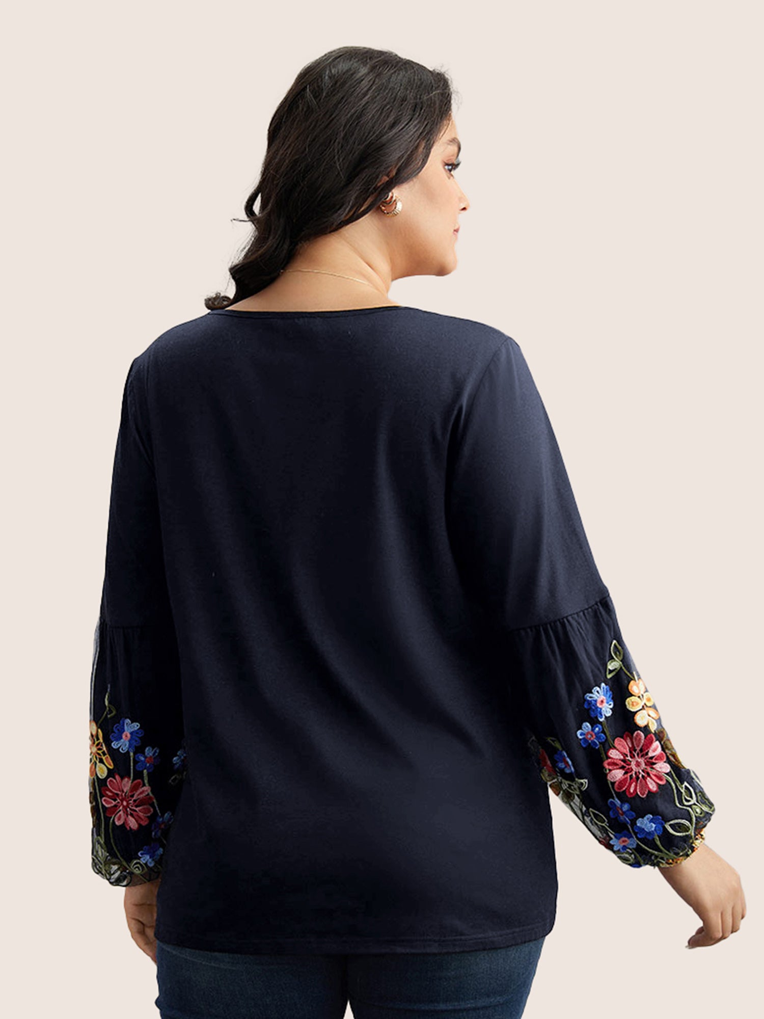 Floral Embroidered Lantern Sleeve T-shirt