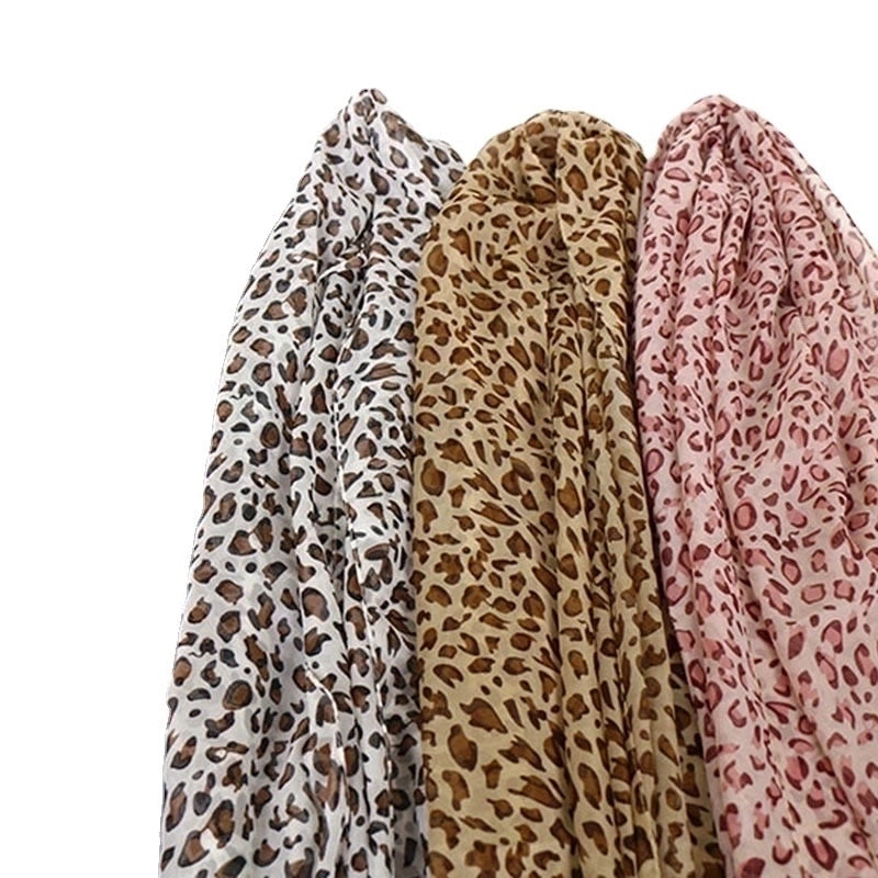 Women's Sweet Leopard Chiffon Printing Silk Scarf